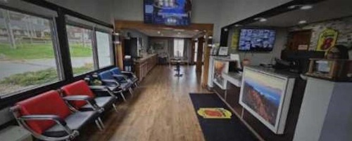 Super 8 by Wyndham Asheville/Biltmore image 13