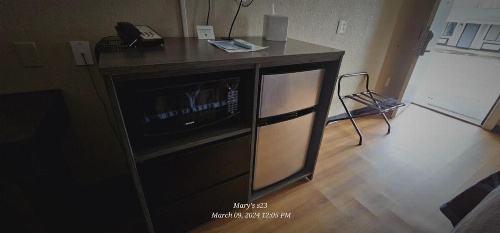 Super 8 by Wyndham Asheville/Biltmore image 3